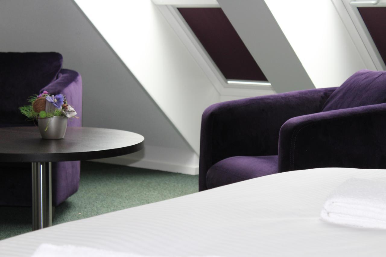 Hotel Restaurant Nederheide Milheeze エクステリア 写真