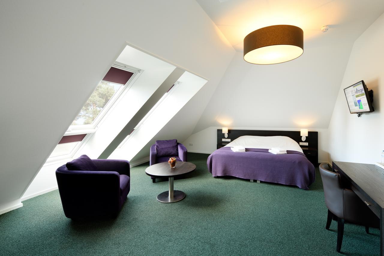 Hotel Restaurant Nederheide Milheeze エクステリア 写真