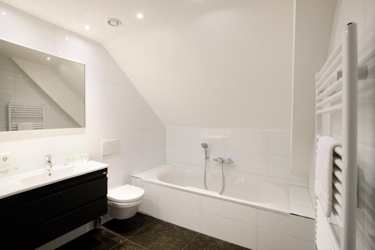 Hotel Restaurant Nederheide Milheeze エクステリア 写真