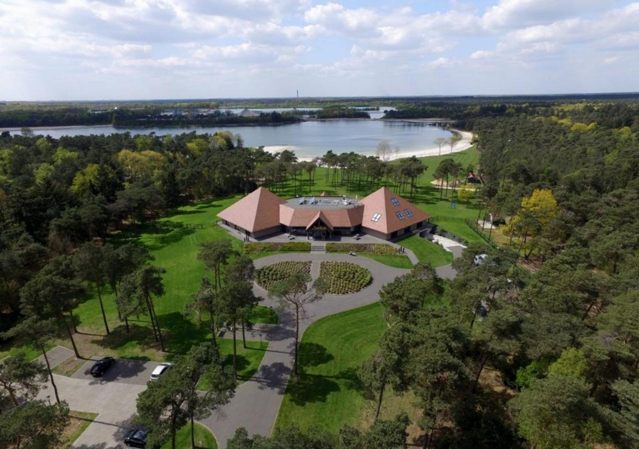 Hotel Restaurant Nederheide Milheeze エクステリア 写真